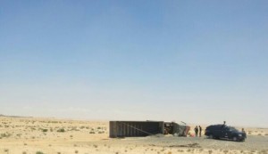 بـالـصـور... اصابات في انقلاب شاحنة و "بك اب" يتبع الدرك