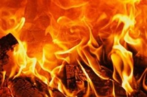 مجهولون يحرقون قاعة امتحان ثانوية في مادبا