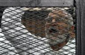 محكمة مصرية تقضي باعدام بديع و196 آخرين