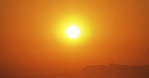 اليوم.. أول أيام الكتلة الحارة وتحذير من التعرض لاشعة الشمس المباشرة