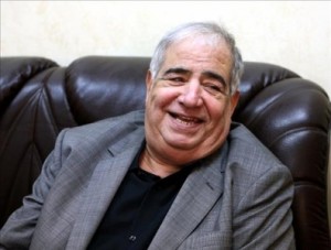 الرسالة التي دفعت وزير التعليم العالي "أمين محمود" لحجب الرسائل النصية عن هاتفه