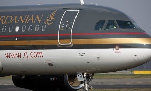 قضية الملكية الأردنية باتت كابوسا يطارد الحكومة ورئيسها