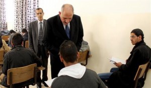 "التربية" تنقل مراكز التوجيهي للمدارس الخاصة.. وأسئلة عن مصير طلاب المحافظات