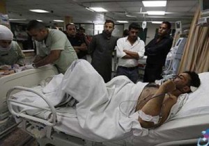 المخابرات المصرية تحقق مع الجرحى الفلسطينيين وتطلب تعاونهم كشرط للسماح بعلاجهم