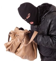 الزرقاء : لص الحقائب في قبضة الأمن ..