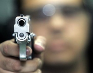 مقتل شخص في المقابلين