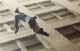 وفاة ثلاثيني إثر حادث سقوط من الطابق الخامس في عمان