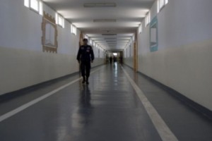 وفاة الثمانيني الذي قتل الستيني في صلاة الجمعة في حرثا