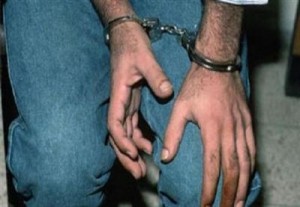 تفاصيل القبض على عصابة زورت بطاقات ائتمان