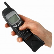 الذنيبات يسمح بـ"الخلوي" في الصف بشروط