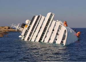 غرق سفينة تحمل 400 مهاجر غزاوي