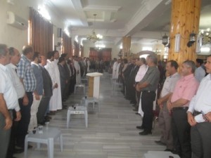 بالصور .. الاف العجلونيون يتوجهون الى " هرقلة " لاعادة حفر ارض الكنز