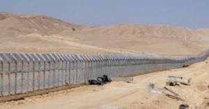 'إسرائيل' تستكمل بناء جدار مع الأردن بطول 400 كم