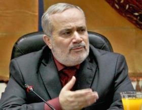 توقيف 23 إماماً عن الخطابة