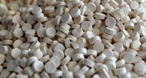 القبض على عائلة تقوم بنشاطات مرتبطة بالاتجار بالمواد المخدرة