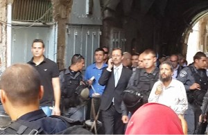 نائب رئيس الكنيست الإسرائيلي يقتحم الأقصى مجددا