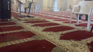 إسرائيل تغلق أبواب الأقصى والوصول للمحراب بالاحذية لأول مرة منذ 67