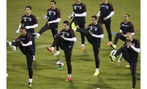 "النشامى" يتدرب في الظلام وعلى فلاشات الكاميرات التلفزيونية