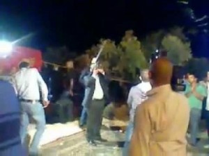 الجويدة ... اصابة المطرب الأردني "محمود شكري" بعيار ناري في عنقه وأنباء عن وفاته