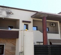 انفجاران أمام سفارتي مصر والإمارات بليبيا