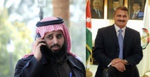 مدير عام مؤسسة الموانىء يرفض مصافحة النائب الرياطي داخل مكتب الملقي