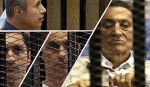 براءة مبارك ونجليه ووزير داخليته ومعاونيه من اتهامات القتل والفساد