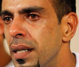 حسونة الشيخ يقرر الاعتزال