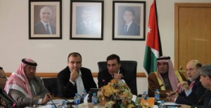 صدام بين النواب و رئيس سلطة العقبة "هاني الملقي" .. و السبب " المدير الدنماركي "