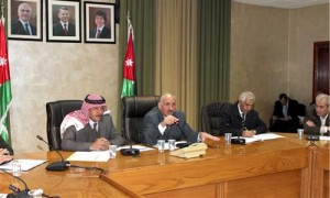 "التربية" لطلبة التوجيهي: أقلام الحبر منّا