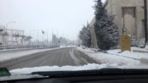 ثلوج على المرتفعات ليلاً و امطار و برد اليوم..وتراكم للثلوج الأربعاء