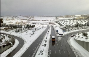 تجدد العاصفة الثلجية الجمعة والسبت.. يرافقها موجة صقيع وأنجماد غير مسبوق