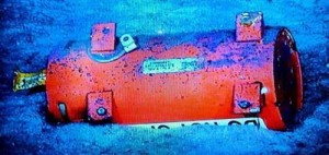 انتشال الصندوق الأسود للطائرة الماليزية المنكوبة