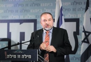 وزير الخارجية الإسرائيلي: سنوزع آلاف النسخ من عدد «شارلي إيبدو» الذي يتضمن رسومًا مسيئة للنبي محمد