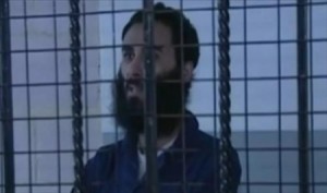 "زياد الكربولي" توسل الصلح لينجو من حبل المشنقة ..وجزء من رأسه انفصل عن جسده