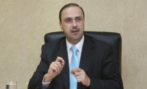 المومني: أنباء مشاركة الملك بضربات ضد داعش غير صحيحة