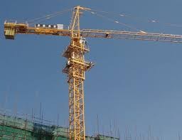 وفاتان واصابتان بالغتان في سقوط 4 اشخاص عن رافعة في الدوار الخامس في عمان