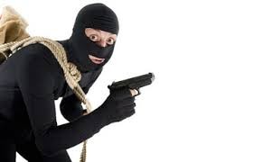 سطو مسلح على محطة محروقات بمنطقة جرف الدارويش