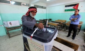 مصدر: الحكومة تتبنى "صوتين" بقانون الانتخاب