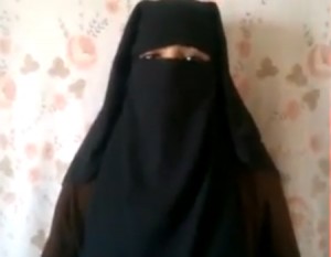 بالفيديو.. مغربية منقبة تملك ثروة ضخمة تبحث عن زوج .. بشرط غريب جدا..!!!!