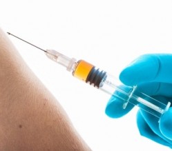 الصحة: لسنا مسؤولين عن توفير مطعوم H1N1..