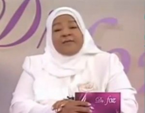 بالفيديو .. اقالة مذيعة كويتية بعد هذا المقطع مباشرة