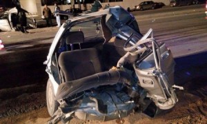 بالصور...حادث سير مروّع يقسم مركبة الى نصفين في اربد