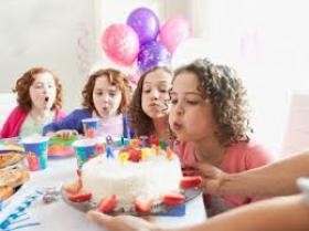 طفلة تعرّض حياتها للخطر خوفا من فشل حفلة ميلادها في الرصيفة