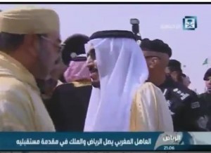 العاهل السعودي يقيل رئيس المراسم الملكية والسبب...!!