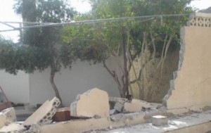 بالصور .. الأمن يهدم منازل مواطنين خلال البحث عن مطلوبين في معان