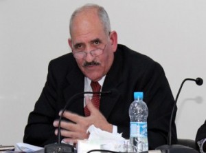 الذنيبات وزيرا للداخلية بالوكالة