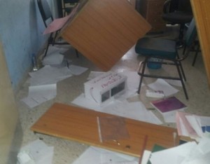 بالصور...مجهولون يقتحمون مدرسة زي الثانوية للبنين في السلط