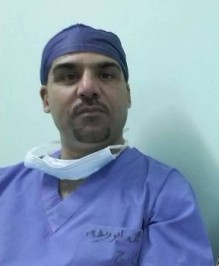 ذوو أبو ريشة يعتصمون أمام المحكمة ..