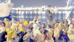 أكثر من 100 ألف مهاجر عبروا البحـــر إلى أوروبا مـــنذ مطـــلع 2015