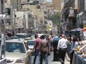 زعران ومجرمين ..لصوص ومحتالين ...لقد طفح الكيل في شارع سقف السيل